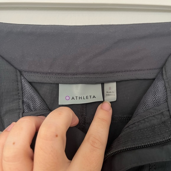 Athleta Gray Shorts Size 8 - Picture 5 of 5